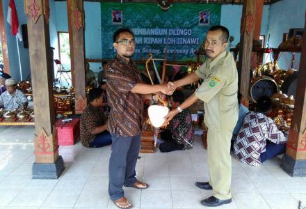 Desa Dlingo Terima Bantuan Peralatan Gamelan Dari DISBUDPAR KAB.BANTUL