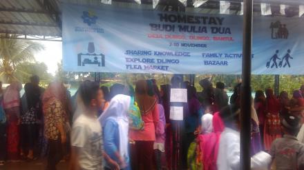 BAKSOS DAN BAZAR SMA INTERNASIONA BUDI MULIA 2 DI DESA DLINGO