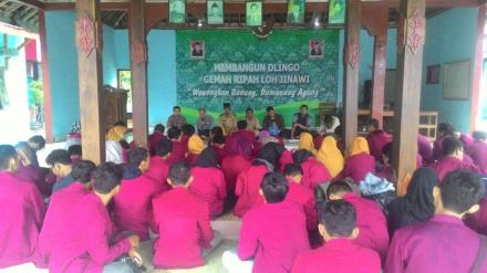 PENERIMAAN KKN UMY 2017 DI DESA DLINGO