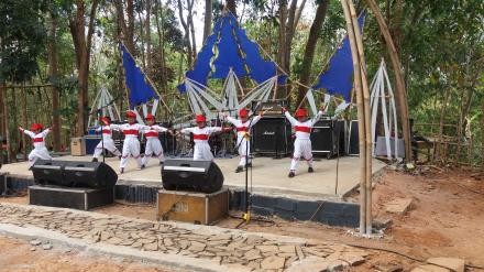 TK PERTIWI 44 DLINGO SABET 2 PIALA KEJUARAAN LOMBA SENAM ANAK CINTA INDONESIA