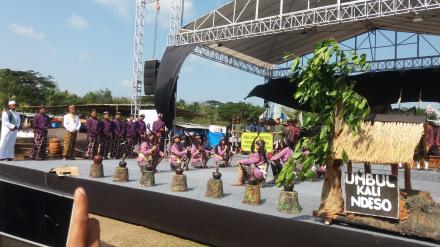 NGLURU WAHYU TIRTA GIRI AGUNG DLINGO DALAM FESTIVAL DESA BUDAYA SE PROVINSI DIY