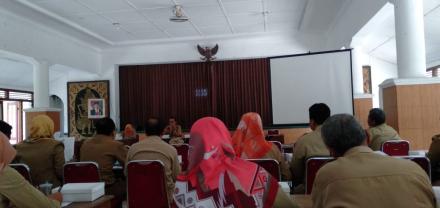 LURAH DESA DLINGO MENGHADIRI SOSIALISASI PENETAPAN PERBUB