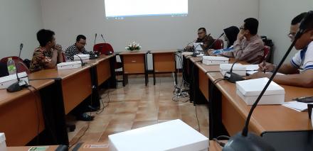 PENGELOLA SID DESA DLINGO MENGHADIRI RAKOR FORUM PENGEMBANGAN SID KABUPATEN