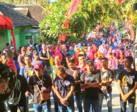 JALAN SEHAT DUSUN KEBOSUNGU I DALAM RANGKA MEMERIAHKAN KEMERDEKAAN RI KE 74