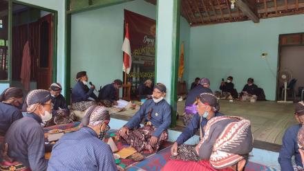 SANJA (menjalin tali silaturahmi/ bertamu) Kujungan dari Abdi Dalem Kraton Yogyakarta