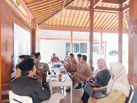 RAPAT KOORDINASI PPBMP PERKUAT SINERGI PEMERINTAH KALURAHAN DLINGO